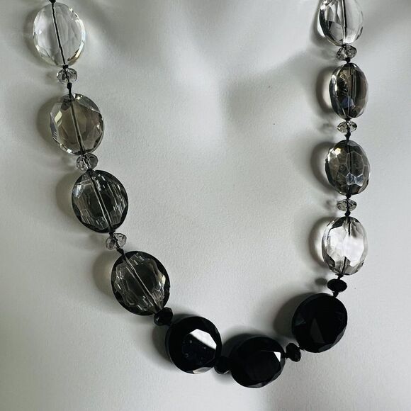 WHBM Chunky Crystal Glass Ombre Necklace White House Black Market Sparkling 1364 - Picture 9 of 12